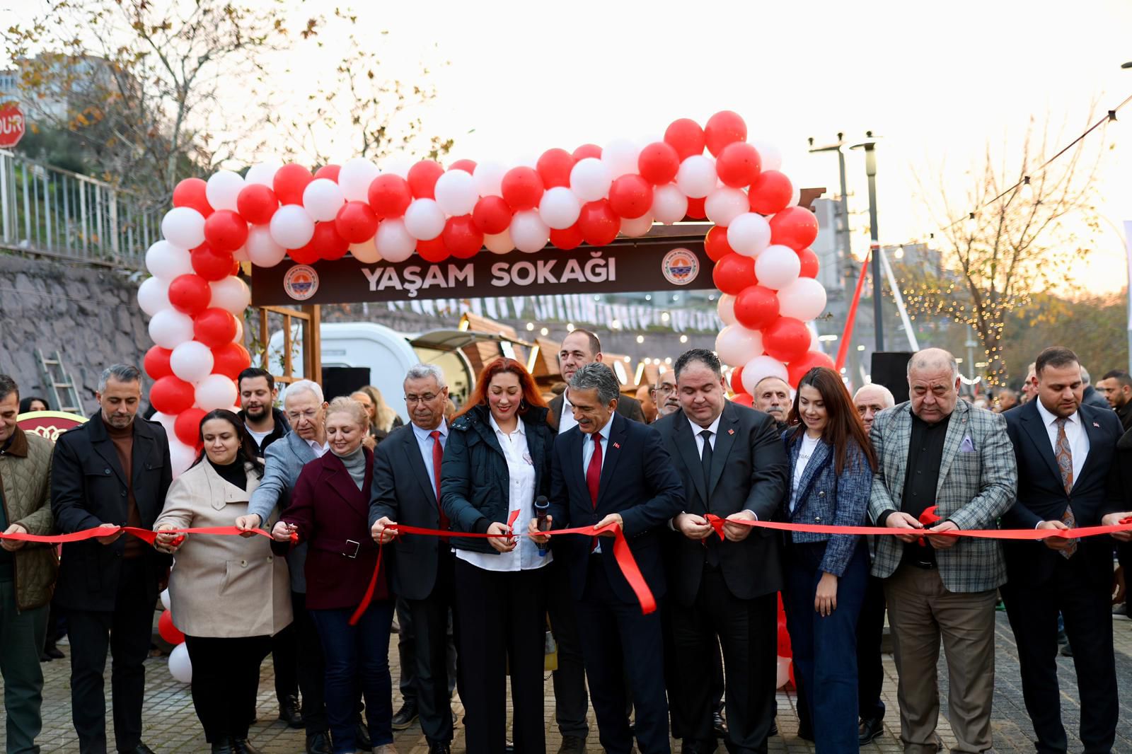 Gemlik Belediyesi tarafından hayata geçirilen Yaşam Sokağı, Uludağ Üniversitesi Asım