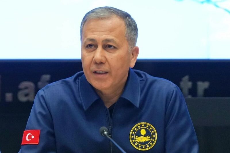 İçişleri Bakanı Ali Yerlikaya, deprem sonrası yürütülen yeniden inşa sürecinde