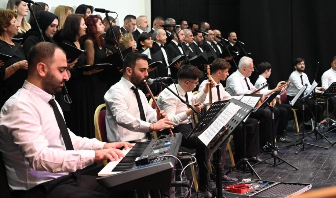 Bozüyük Belediyesi Türk Halk Müziği Korosu’nun sahnelediği “Dilimizdeki Türküler” konseri,