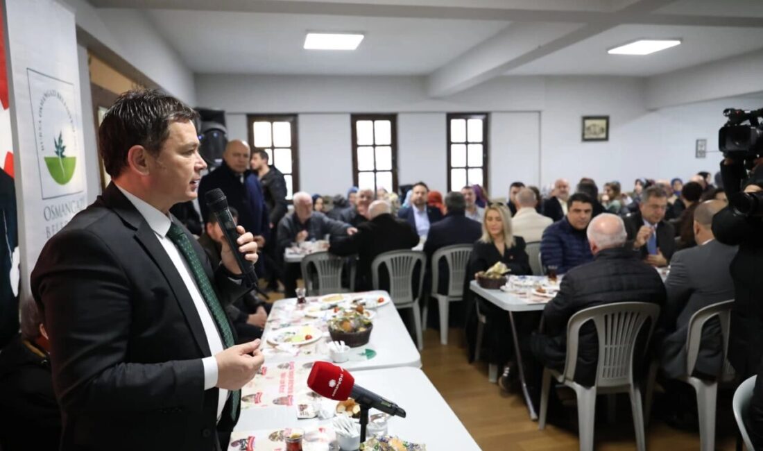 Bursa Osmangazi İlçesi’nde bulunan 136 mahallenin sorularını birinci ağızdan dinlemek