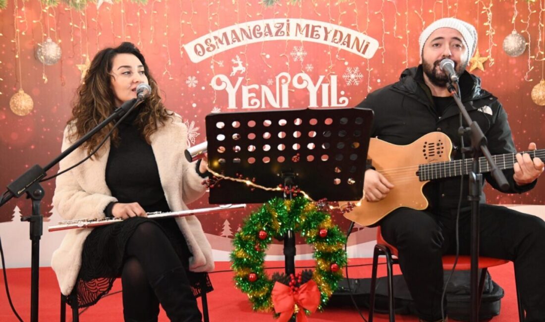 Bursa Osmangazi Belediyesi, Yeni Yıl Festivali kapsamında düzenlediği akustik konserle