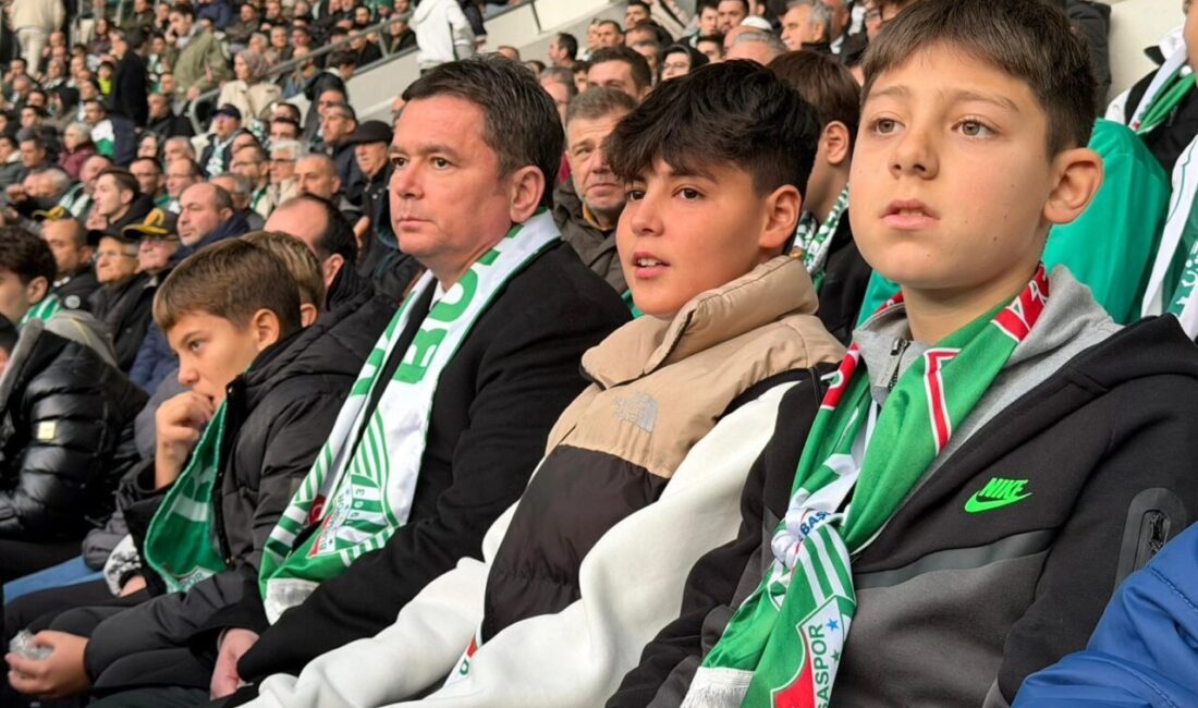  Osmangazi Belediye Başkanı Erkan Aydın, Bursaspor’a desteğini sunmaya önem