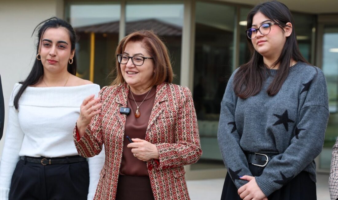 Gaziantep Büyükşehir Belediye Başkanı Fatma Şahin, üniversite öğrencilerine yönelik yeni