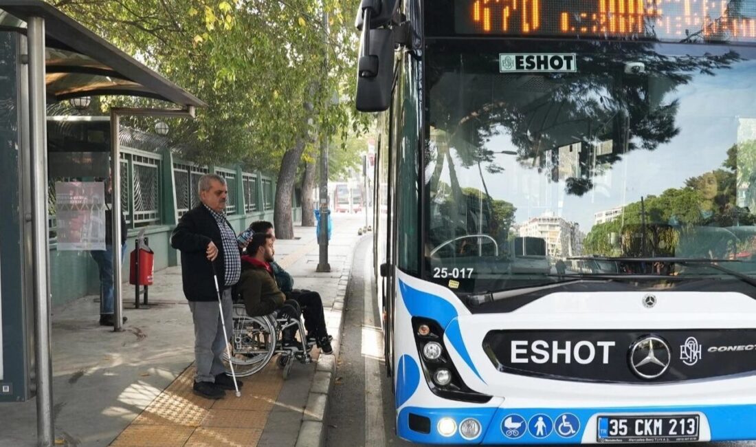 İzmir Büyükşehir Belediyesi, görme engelli yolcular için geliştirilen ödüllü “Duraktayım”