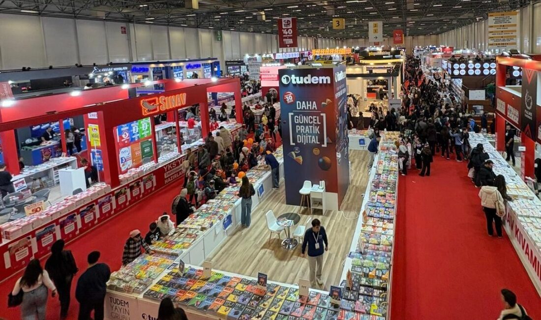 Keşan merkez ve köylerindeki ortaokullarda öğrenim gören 8. sınıf öğrencileri,