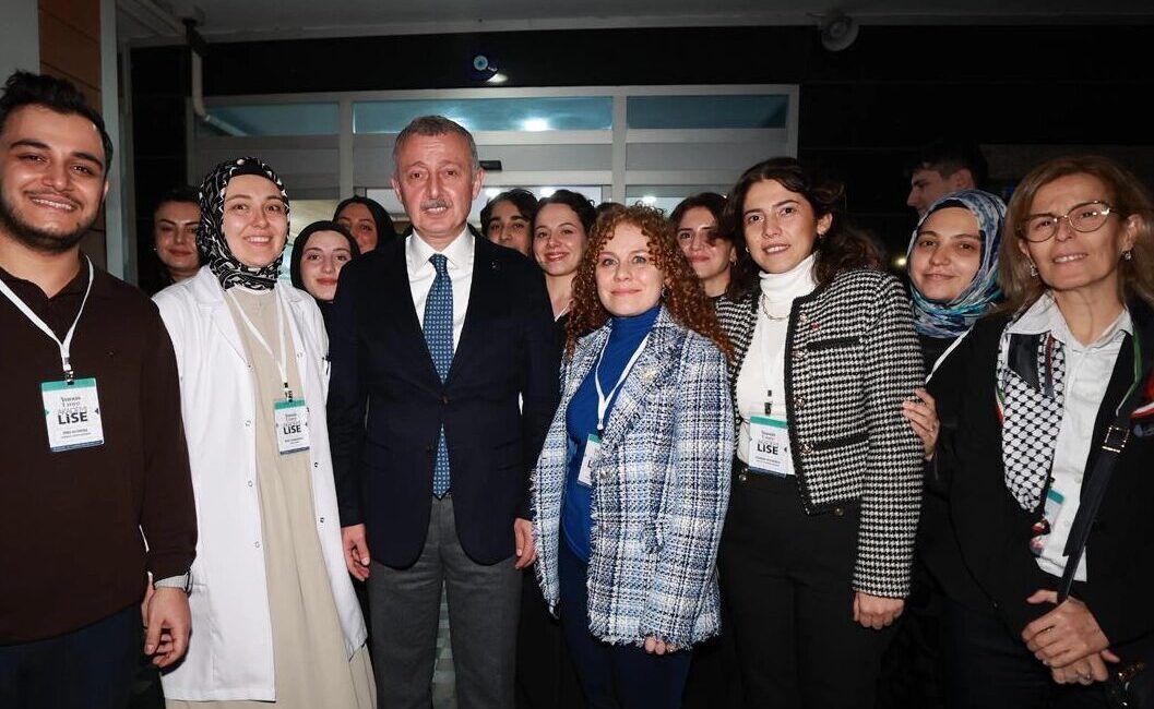 Kocaeli Büyükşehir Belediyesi, “Eğitimde fırsat eşitliği” ilkesi ile hareket ederek