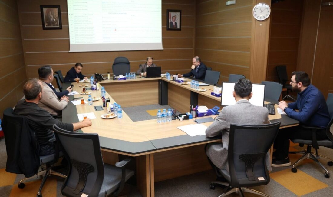 Kocaeli Büyükşehir Belediyesi Encümeni, toplu taşımada huzuru bozan şoförlere taviz