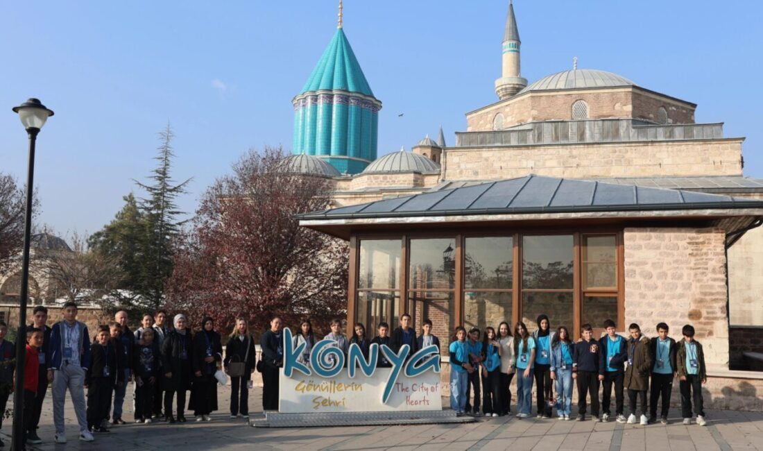 Konya Büyükşehir Belediyesi tarafından 31 ilçedeki öğrenciler için bilim, tarih