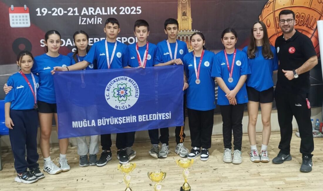 Muğla Büyükşehir Belediyesi Sporcuları İzmir’de gerçekleştirilen Hemsball Şampiyonası’nda 4 gümüş