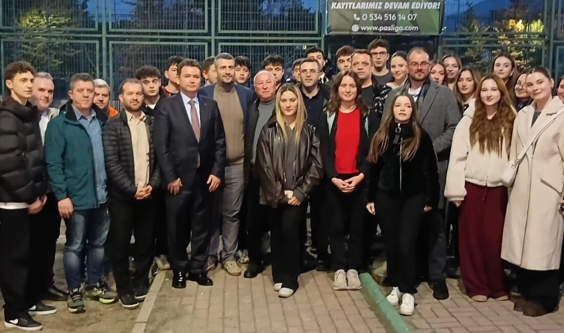 Osmangazi Belediye Başkanı Erkan Aydın, Bursa Rumeliler Halk Dansları Dernek