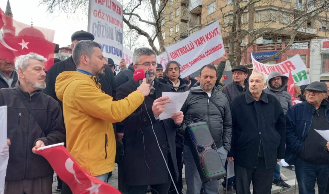 İmar Yasasına Takılanlar Derneği Başkanı İbrahim Hacıoğlu, Bursa’da yaptığı açıklamada