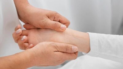 Akıllı telefonların ağırlaşması, ekranların büyümesi ve bilgisayar mouselarının yoğun kullanımı,