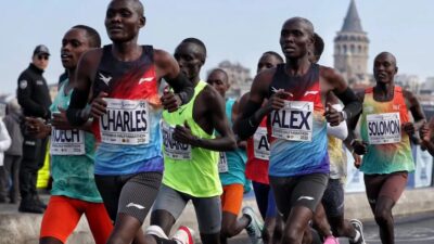 Yaklaşık 15 bin kişiyle rekor kırarak koşulan Türkiye İş Bankası