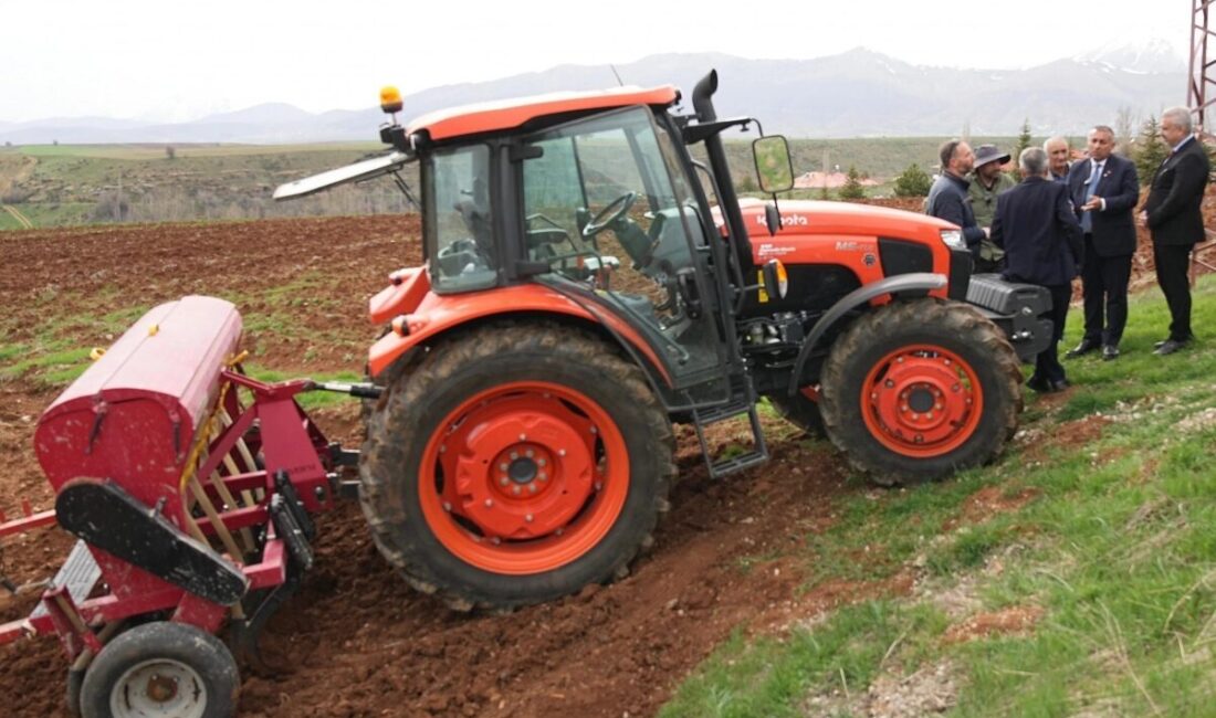 Adana Büyükşehir Belediyesi üreticiyi destekleyerek sosyal belediyecilikte etkin hizmet vermeye