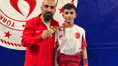 Ağrı İl Milli Eğitim Müdürü Hasan Kökrek, Ankara’da düzenlenen Kızılay