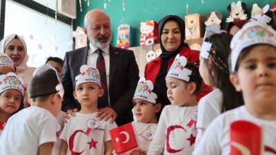 Kayseri Kocasinan Belediye Başkanı Ahmet Çolakbayrakdar, 23 Nisan Ulusal Egemenlik
