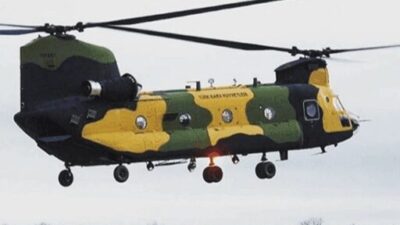 Kara Havacılık Komutanlığı’na ait CH-47 tipi ağır nakliye helikopteri, Ankara