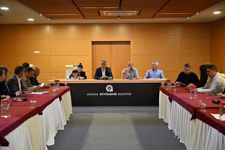 Antalya Büyükşehir Belediyesi’nin denizleri korumak ve gelecek kuşaklara daha temiz