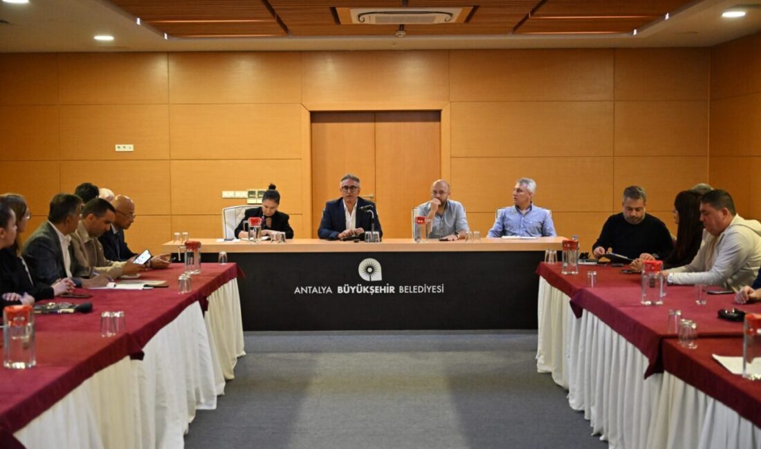 Antalya Büyükşehir Belediyesi’nin denizleri korumak ve gelecek kuşaklara daha temiz