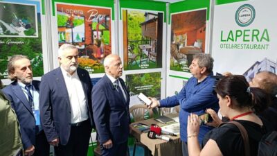 1. Uluslararası Kaçkar Turizm Fuarına katılan Artvin Ticaret Borsası Başkanı