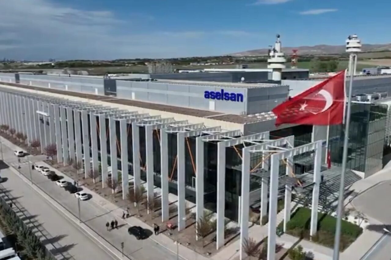 ASELSAN, uluslararası müşterilerle savunma sistemlerinin ihracatına yönelik toplam 125,1 milyon