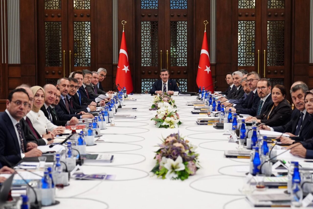 Cumhurbaşkanlığı Külliyesi’nde Cumhurbaşkanı Yardımcısı Cevdet Yılmaz başkanlığında yapılan toplantıda, bağımlılıkla