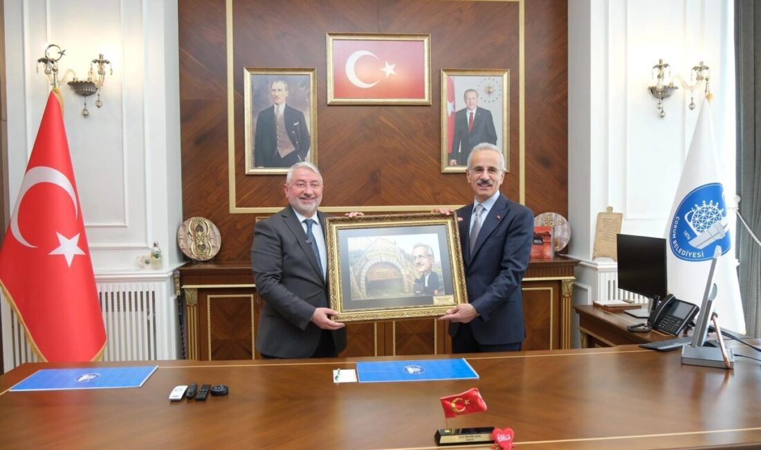 Kırkdilim Tünelleri’nin açılış programı için Çorum’a gelen Ulaştırma ve Altyapı