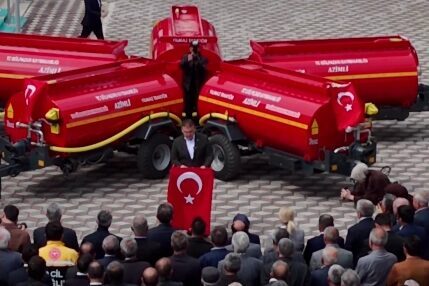 Bilecik’te kırsala 31 yeni müdahale tankeri Bilecik’te köylerin orman yangınlarına karşı daha hızlı müdahale edebilmesi amacıyla