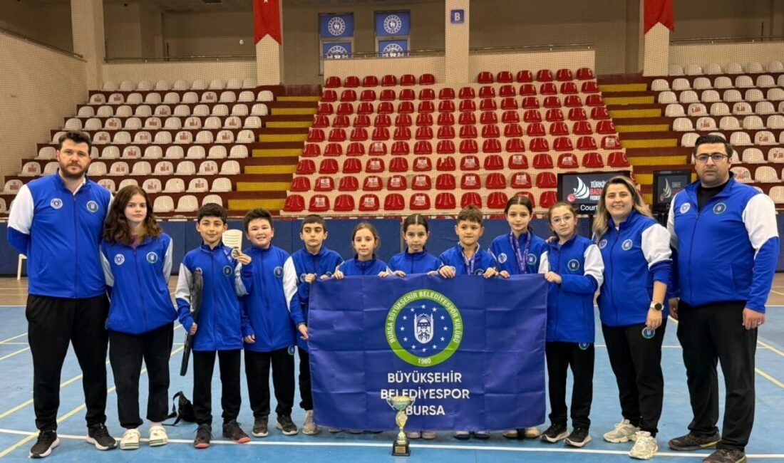 Amasya’da düzenlenen 11-13 Yaş Badminton Türkiye Şampiyonası’nda Bursa Büyükşehir Belediyesporlu