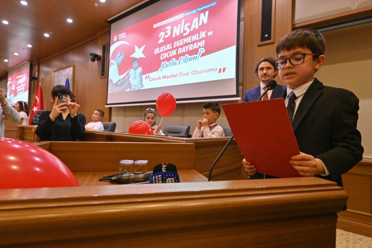 Farklı ülkelerden ve Bursa’nın dört bir yanından gelen çocuklar, Bursa