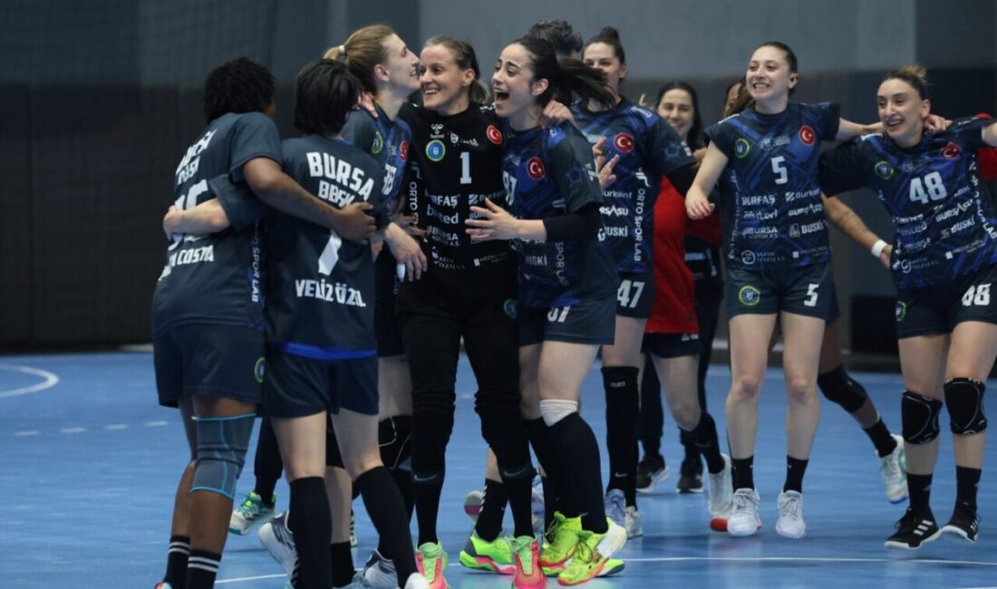 Kadınlar Hentbol Süper Ligi 8. hafta erteleme maçında Bursa Büyükşehir