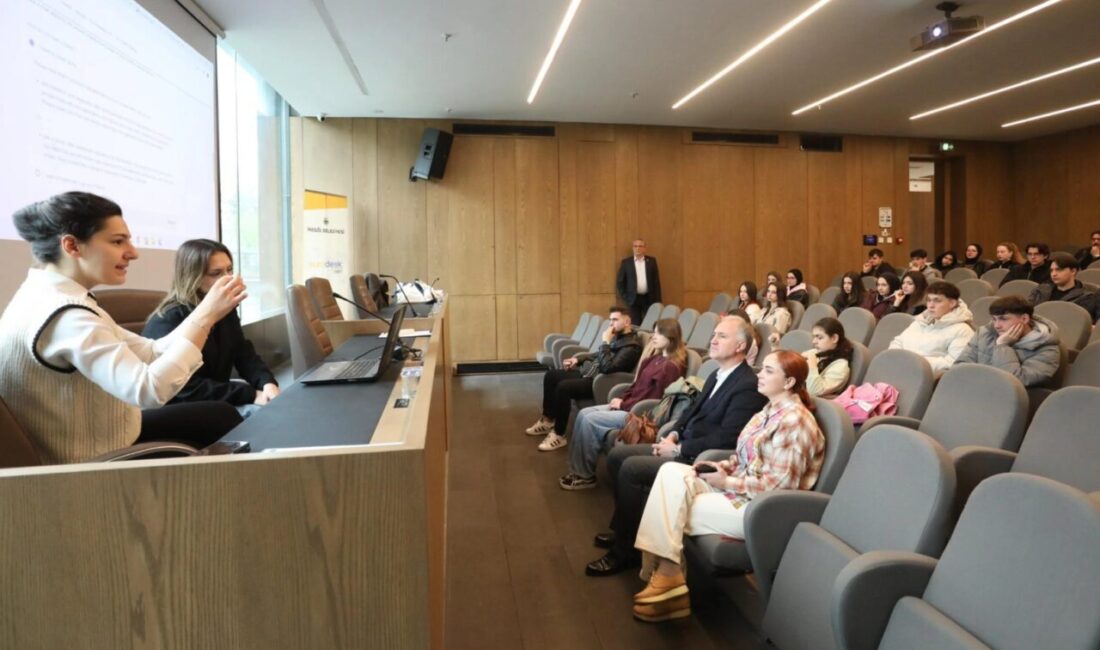 Bursa'da İnegöl Belediyesi, AR-GE Müdürlüğü Eurodesk Temas Noktası organizasyonuyla gençlere