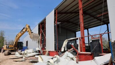 Bursa'da Nilüfer Belediyesi, tarım arazilerini koruma kararlılığıyla kaçak yapılarla mücadelesini