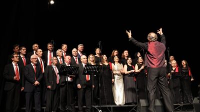 Bursa Nilüfer Belediyesi Türk Halk Müziği Korosu, şef Yaşar Kemal