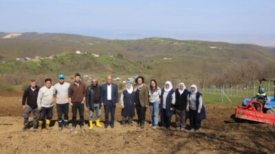 Bursa Nilüfer Belediyesi, tarımsal üretimi çeşitlendirmek ve çiftçiye yeni gelir