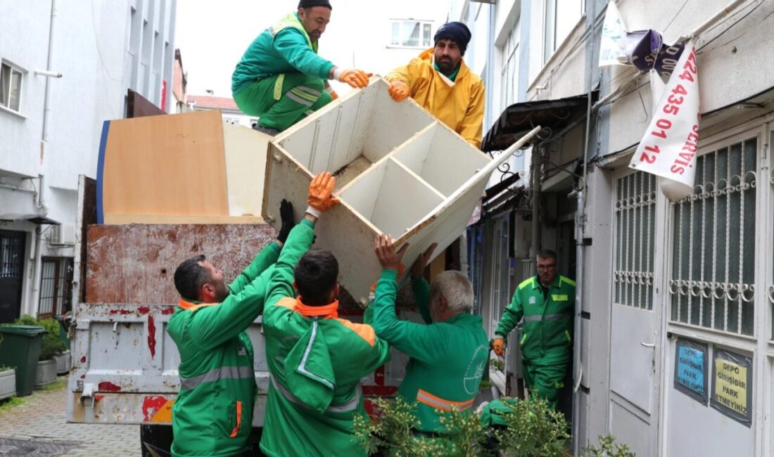 Vatandaşların huzurlu ve temiz bir ortamda yaşamasını sağlamak için ilçe