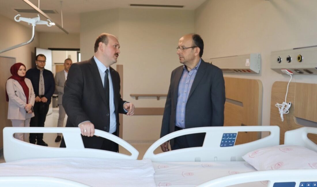 AK Parti Bursa Milletvekili Mustafa Yavuz, Bursa Şehir Hastanesi’nde yürütülen