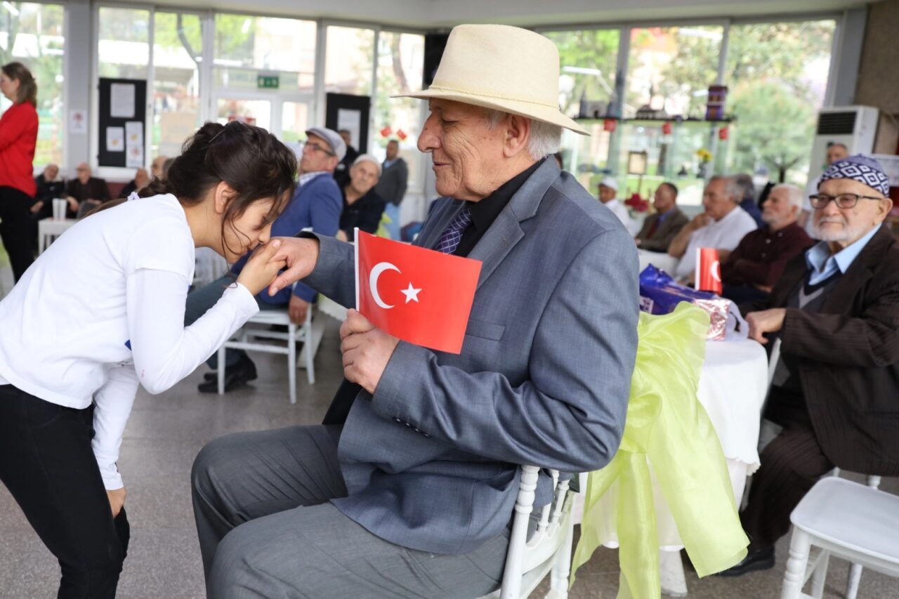 23 Nisan Ulusal Egemenlik ve Çocuk Bayramı Bursa’da coşkuyla kutlanırken,