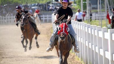 Bursa'da Osmangazi Belediyesi tarafından bu yıl 21’incisi düzenlenen Osman Gazi'yi