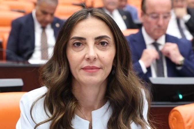CHP Genel Başkan Yardımcısı ve Bursa Milletvekili Nurhayat Altaca Kayışoğlu,