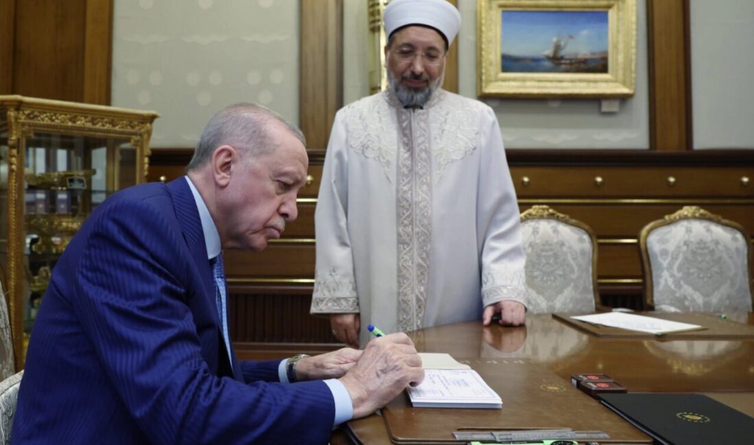 Cumhurbaşkanı Erdoğan, Diyanet İşleri Başkanı Safi Arpaguş’u kabul ederek kurban