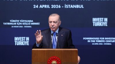 Cumhurbaşkanı Erdoğan, Dolmabahçe Çalışma Ofisi'nde Türkiye Yüzyılı Yatırım İçin Güçlü