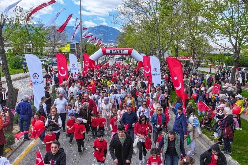 Denizli Büyükşehir Belediyesi, Türkiye Büyük Millet Meclisi’nin açılışının ve çocuklara