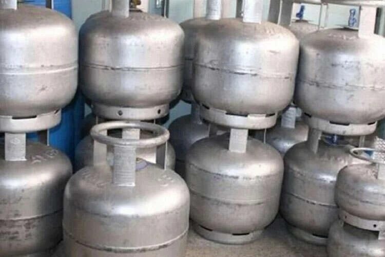 Denizli Büyükşehir Belediyesi’nin dar gelirli aileler için sürdürdüğü Mutfak Tüpü