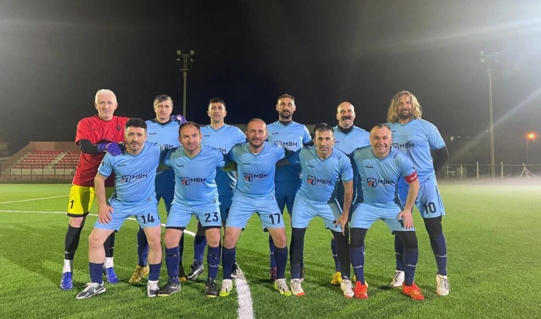 Trakya Veteranlar Ligi'nde Keşan’ı başarıyla temsil eden Keşanspor Veteranlar Takımı,