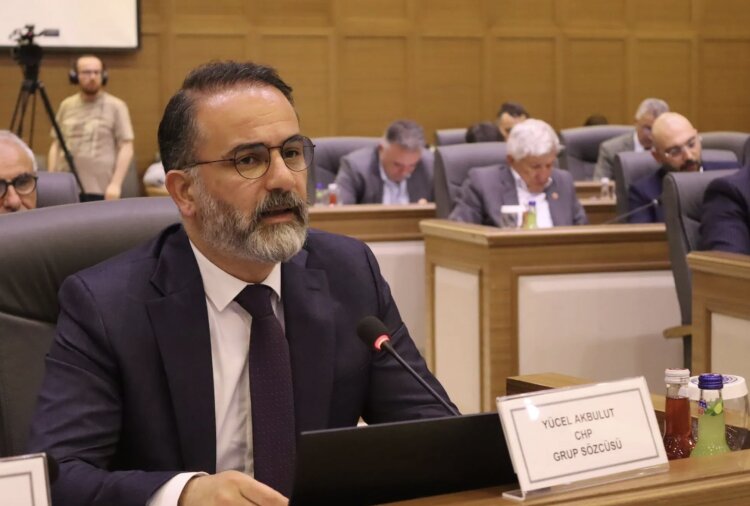 Büyükşehir Belediye Başkanı Mustafa Bozbey'in tutuklanıp görevden uzaklaştırılmasının ardından, 9