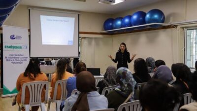 Eskişehir Büyükşehir Belediyesi’nin yürüttüğü Eskişehir 95 programı kapsamında düzenlenen seminerde,