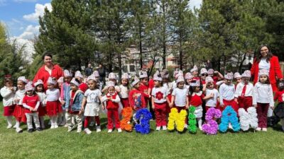 Eskişehir Büyükşehir Belediyesi’ne bağlı ESMEK Oyun Evleri, 23 Nisan Ulusal