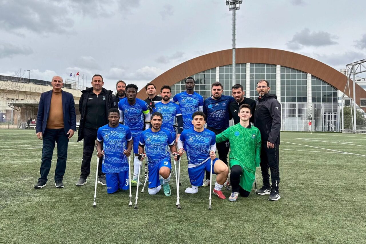 Ampute Futbol Süper Ligi 19. hafta mücadelesinde Gebze Belediyesi Ampute