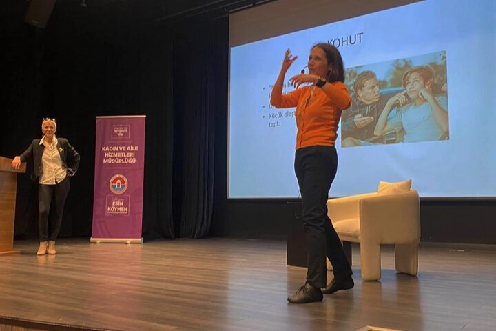 İstanbul Maltepe Belediyesi’nce okullarda artış gösteren şiddet olaylarını ve bunun